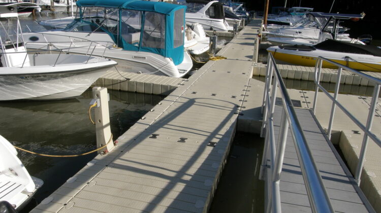 Picture of New docks at Newburgh Yacht Club